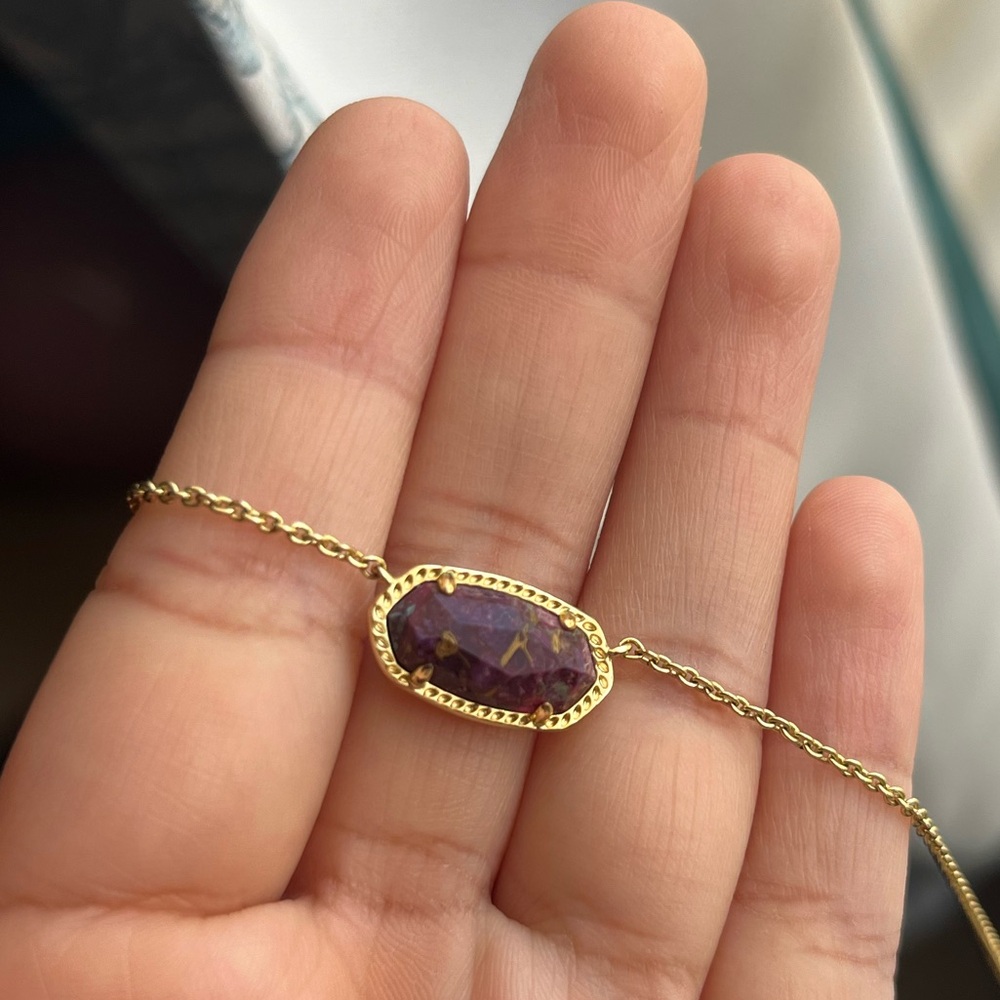 Kendra Scott necklace
